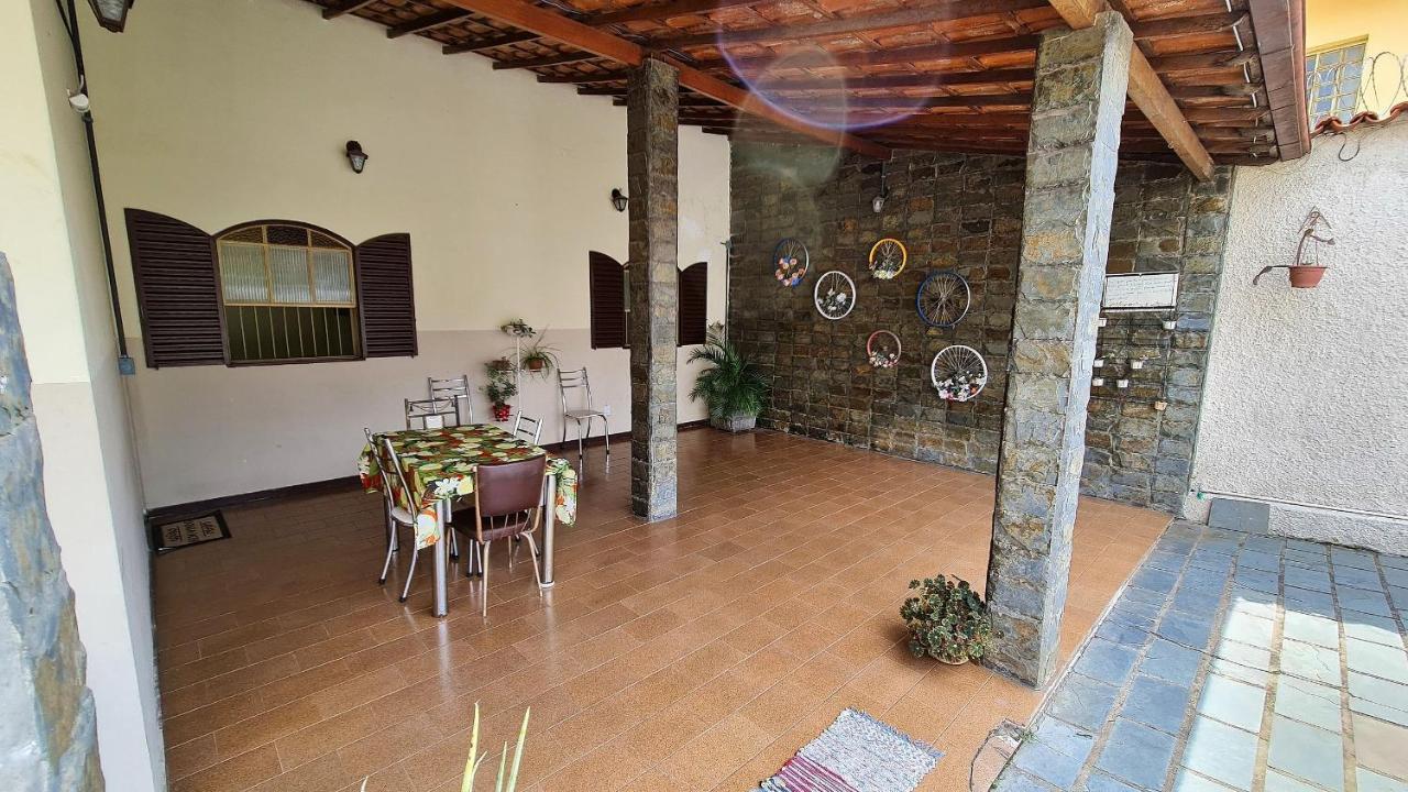 Casa Espacosa E Confortavel Na Regiao Da Pampulha เบโลโอรีซอนชี ภายนอก รูปภาพ