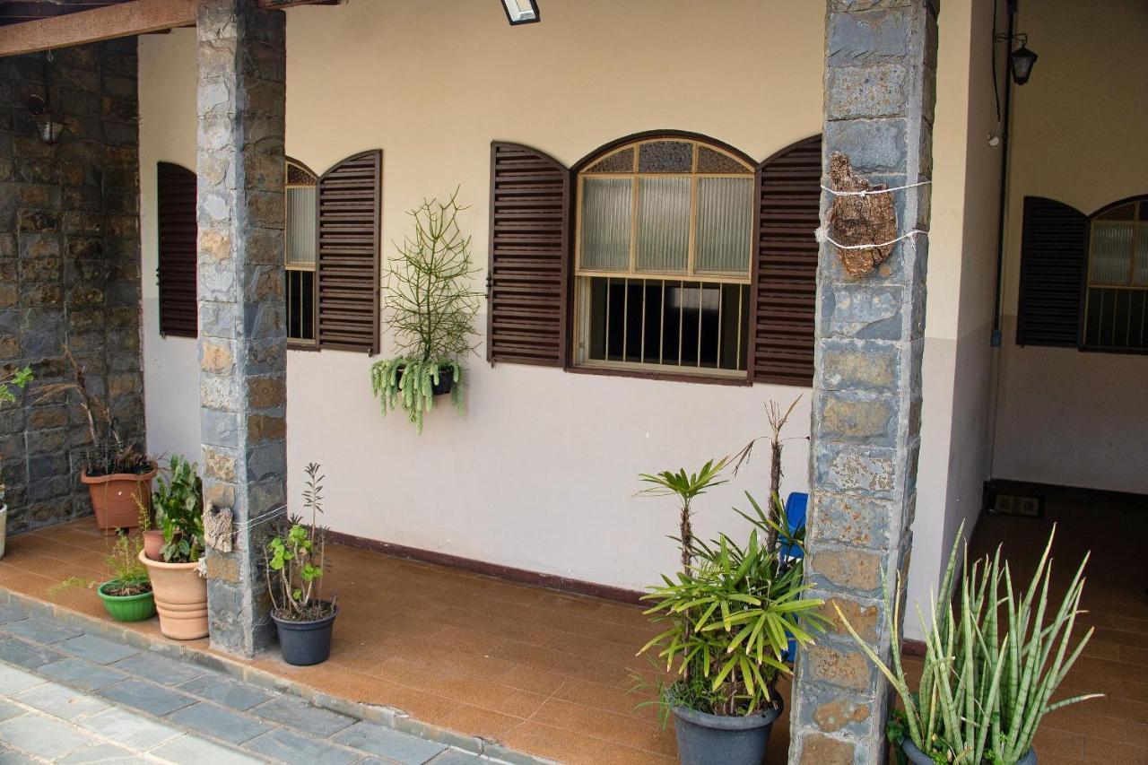 Casa Espacosa E Confortavel Na Regiao Da Pampulha เบโลโอรีซอนชี ภายนอก รูปภาพ